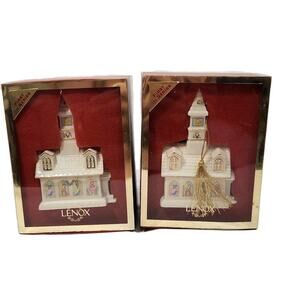 Lot 2 Lenox Ornament Churches Around The World Berkshire Chapel First in Series